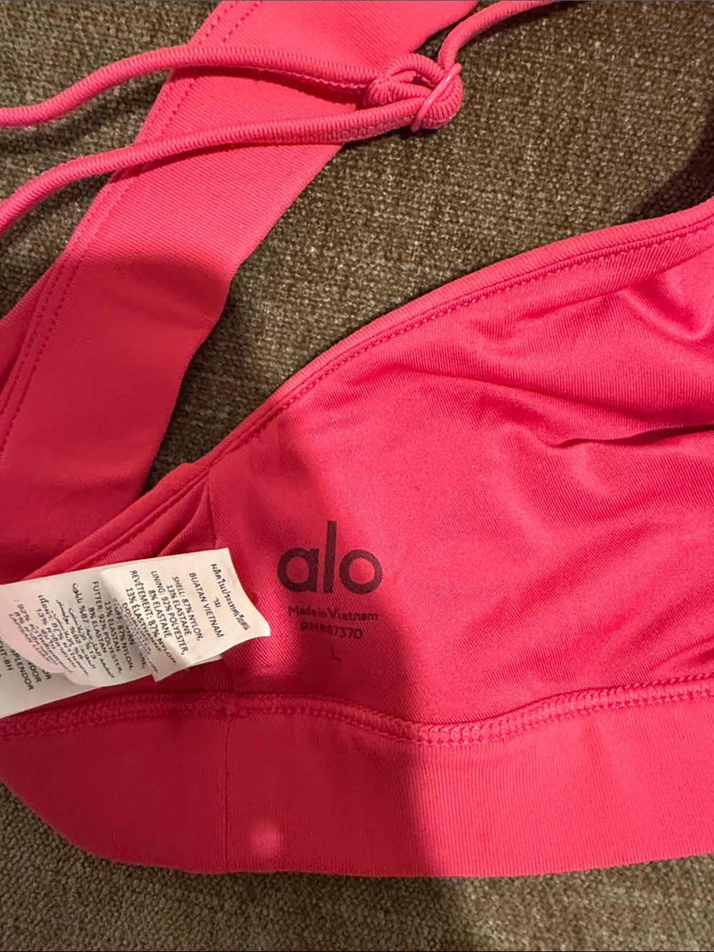 ALO Yoga red candy splendor bra in Pink - Picture 5 of 6